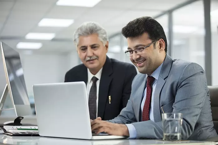 How IIM Lucknow's Senior Leadership Programme can help you become an effective leader and drive business succes | Emeritus