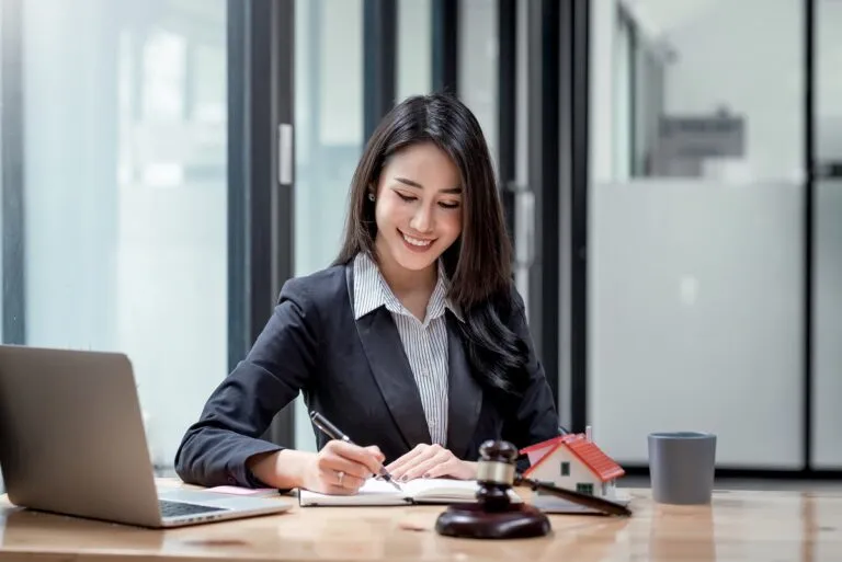 A Detailed Guide on the Top 5 Types of MBA Programs in India for Career Growth | Career |Emeritus India