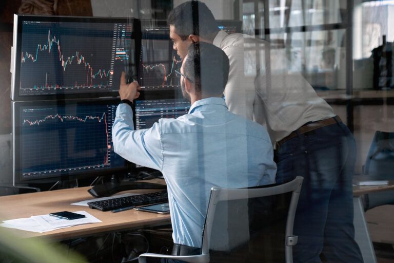 How to Pursue a Career as a Financial Analyst? | Online Finance Course