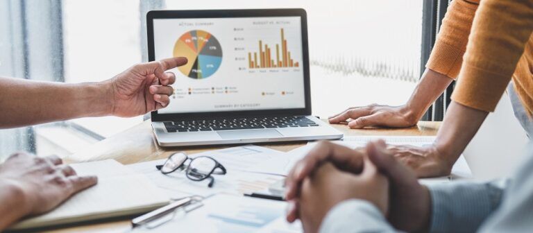 Who is a Financial Manager? Salary, Skills and Career | Cybersecurity |Emeritus India