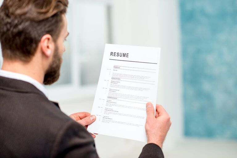 5 Easy Tips to Build a Resume for Freshers | Online Upskilling Course