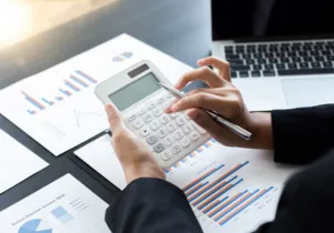 finance vs accounting