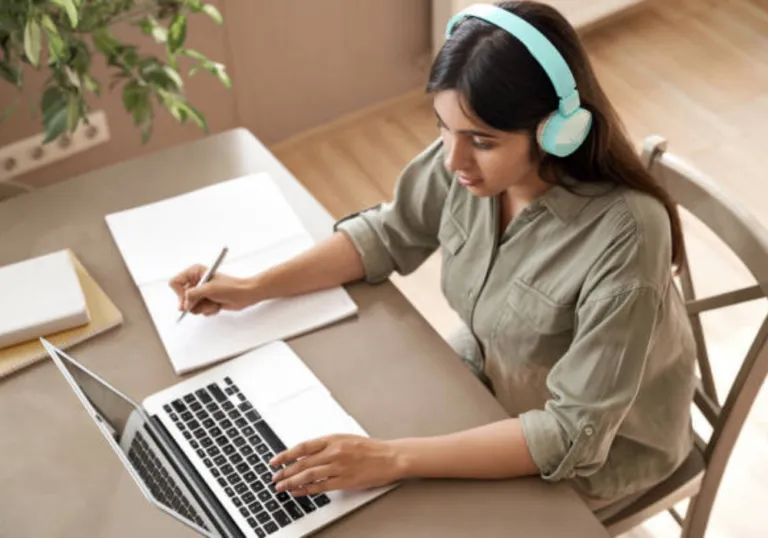 Predicting the Next Big Thing: 7 Edtech Trends that Will Dominate 2023 | Business Management |Emeritus India