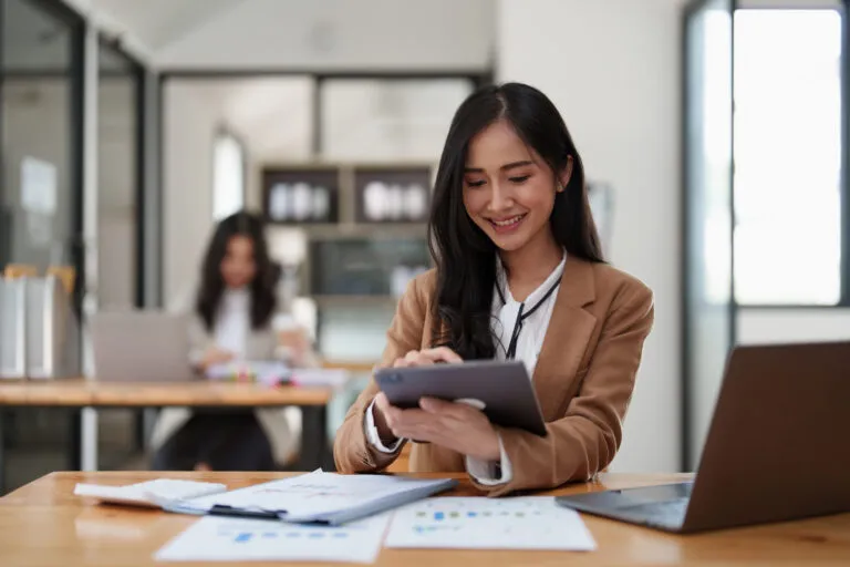 Project Management Professional: A 2023 Success Guide with Certifications & Salaries | Business Management |Emeritus India