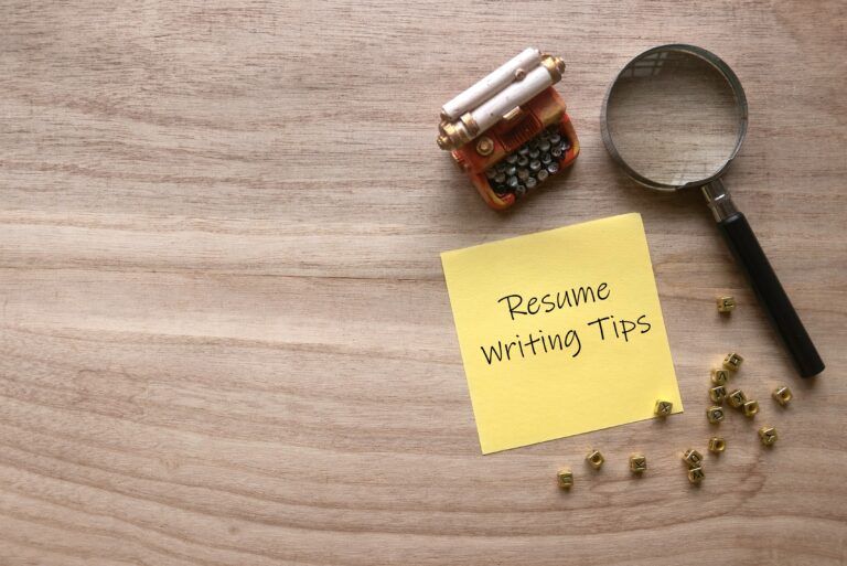 How to List Education on a Resume: A Comprehensive Guide for Professionals | Leadership |Emeritus India