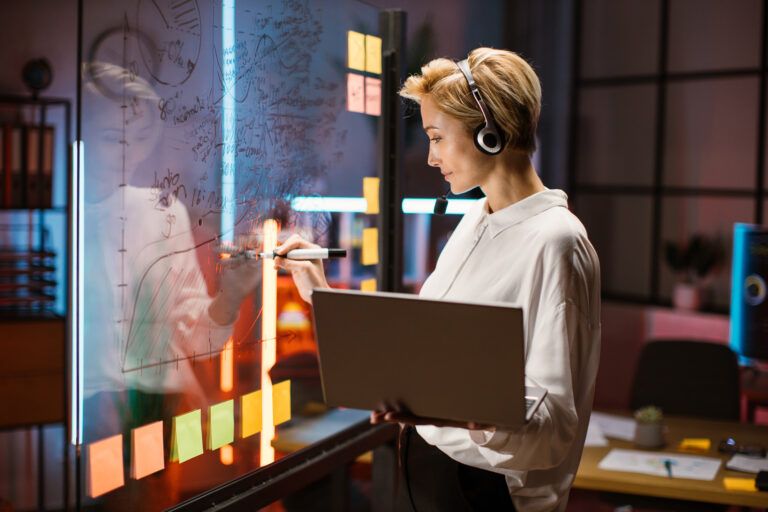 Kanban vs Scrum: A Guide on These 2 Different Agile Methodologies | Online Product Management Course