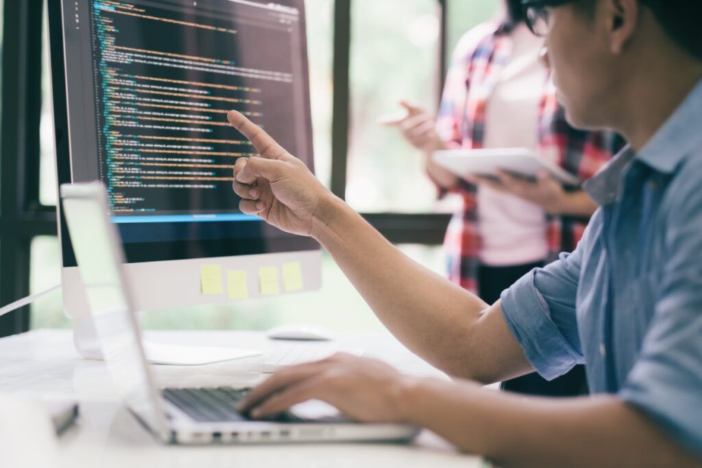 What is the Difference Between C and C++? Top 5 Distinctions and Features | IT Tutorials | Emeritus What is the Difference Between C and C++? Top 5 Distinctions and Features | Information Technology | Emeritus