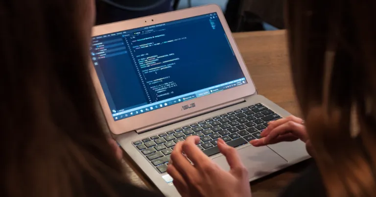 A Comprehensive Guide to Understanding IaaS vs PaaS | Online Information Technology Course