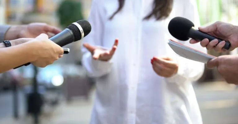 5 Important Reasons Why AI Won’t Bring the Importance of Public Relations Down | Online Sales & Marketing Course