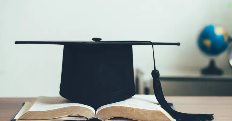 PGDM vs. MBA: 5 Differences You Need to Know Before Your Enrolment | Product Management |Emeritus India