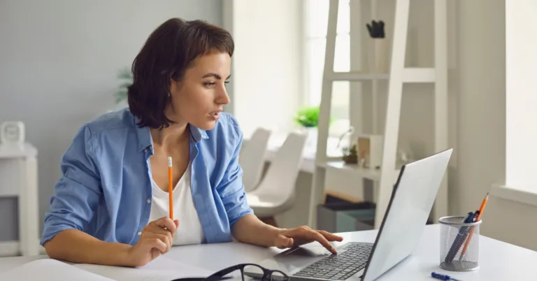 How Long to Complete An AI Course if You’re Working Full Time? | Leadership |Emeritus India