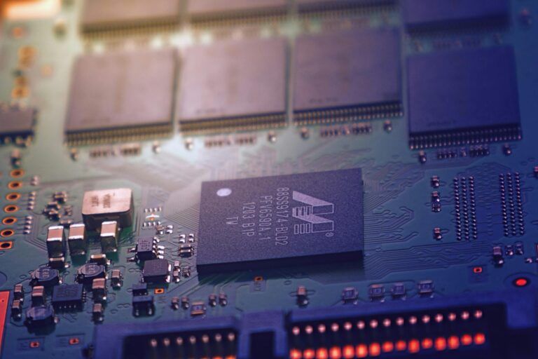 Make Better AI Investment Decisions With the Cambridge CTO Technology Leadership Development Program | Technology | Emeritus