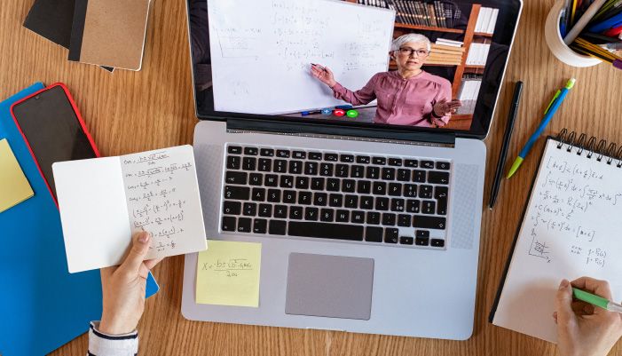 Online course tutor