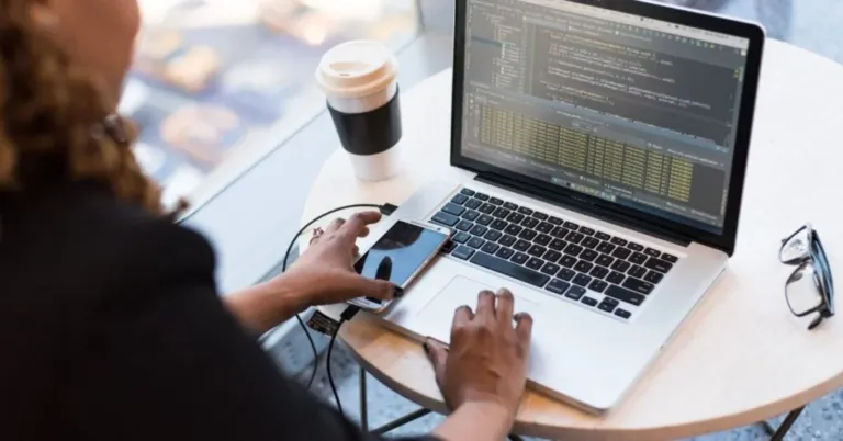 What is SQL? What are its Applications and Benefits? | Online Data Science and Analytics Course