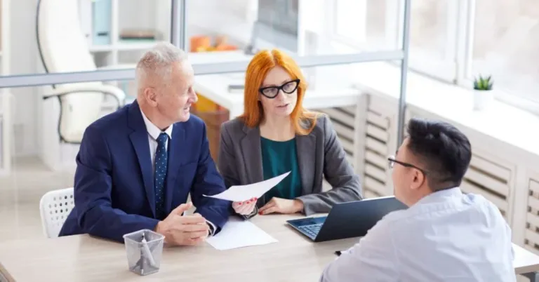 Interview Outfit Tips: How to Make a Great First Impression | Online Career Course