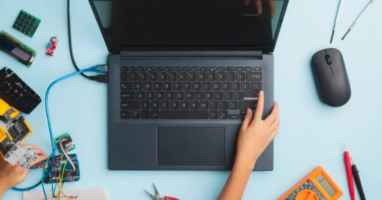 What Does a Scrum Master Do and How to Become a Successful at this Job? | Online Project Management Course