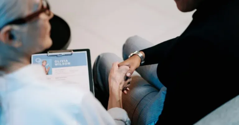 5 Crucial Things You Need to Know Before Accepting an Offer Letter | Online Career Course