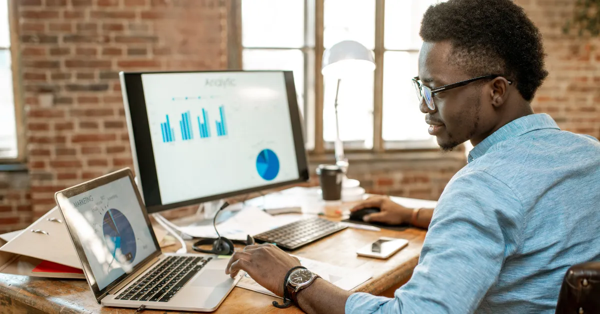 Business process analyst
