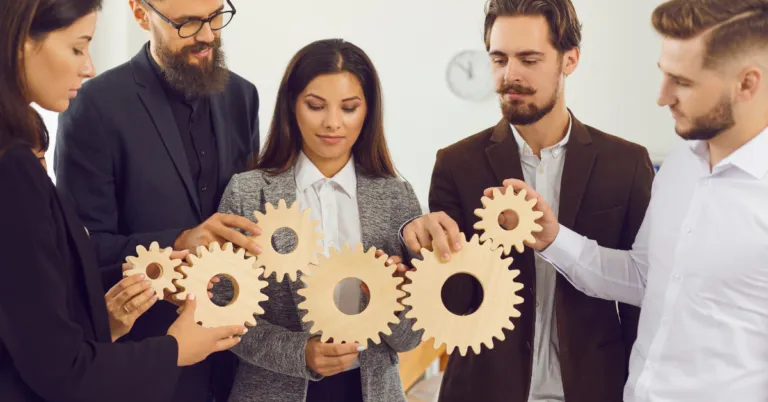 The Top 15 Leadership Communication Skills to Build Strong Teams | Online Leadership Course