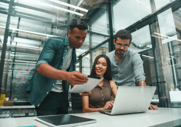 IT Ops: A 2023 Guide on Their Importance, Roles & Salaries | Online Technology Course