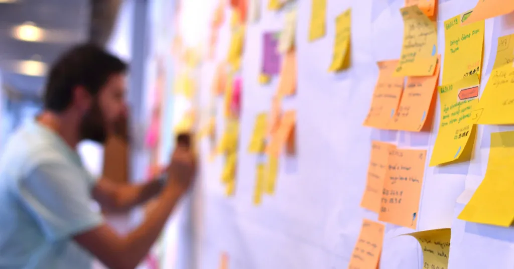 Decoding Agile vs Waterfall: Choosing the Right Project Management Methodology | Project Management | Emeritus