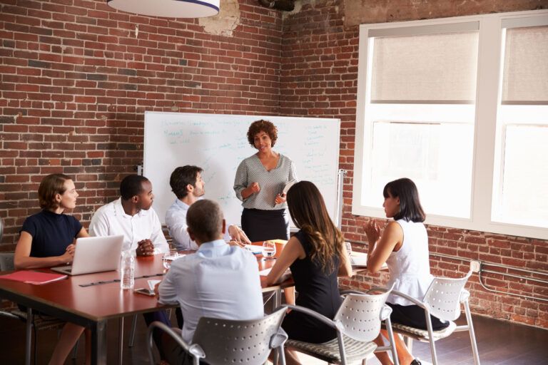 Bridge the AI and Business Skill Gap with the Kellogg Artificial Intelligence Course for Business Growth | Business Analytics | Emeritus