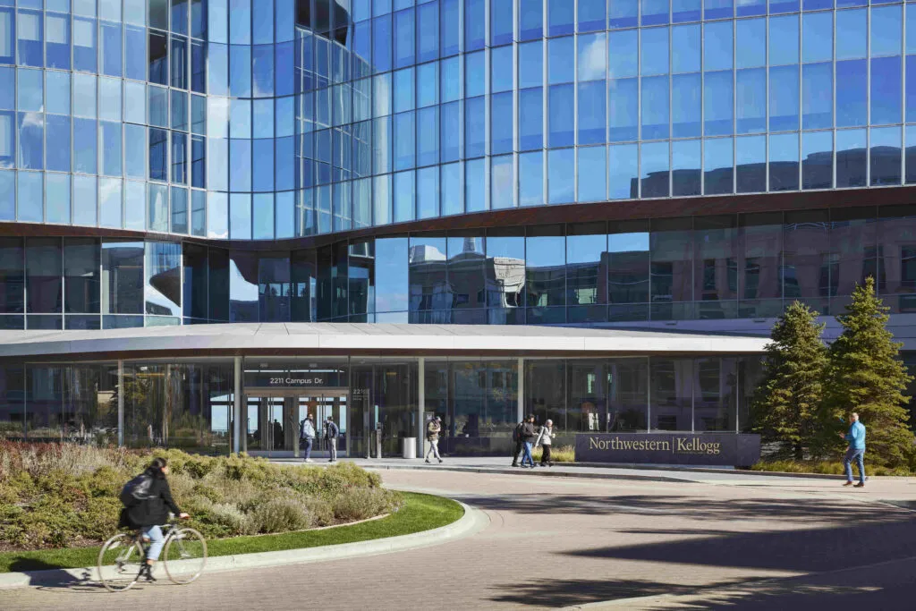 Lead and Influence in the Age of AI With the Kellogg AI Leadership Course | AI and ML | Emeritus