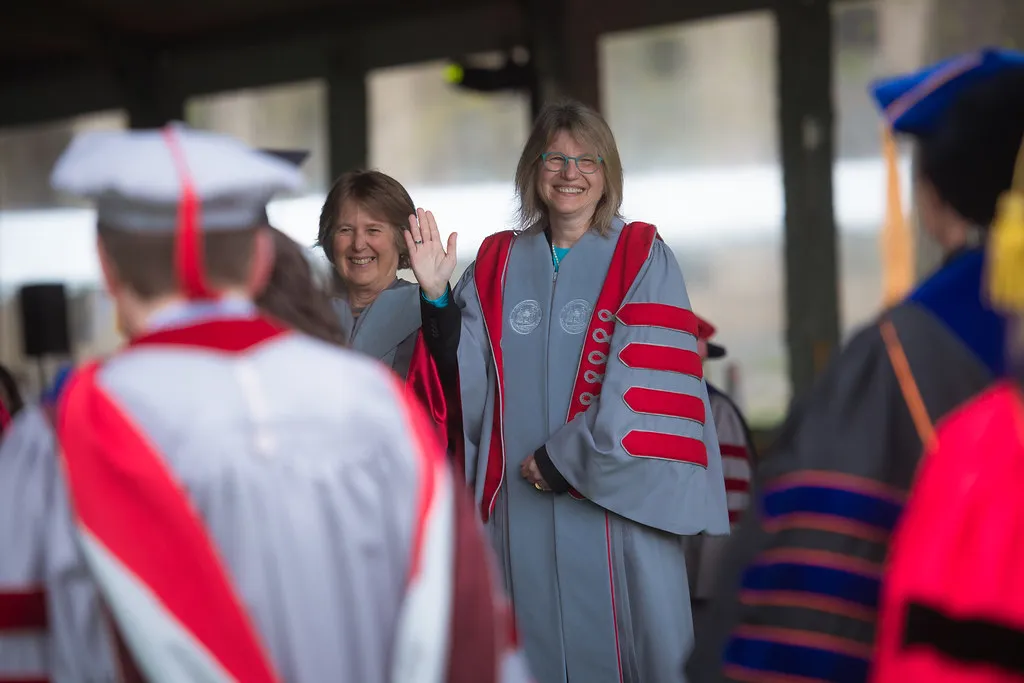 Sharpen Your Competitive Edge With the MIT Sloan Executive Program In General Management | Business Management | Emeritus