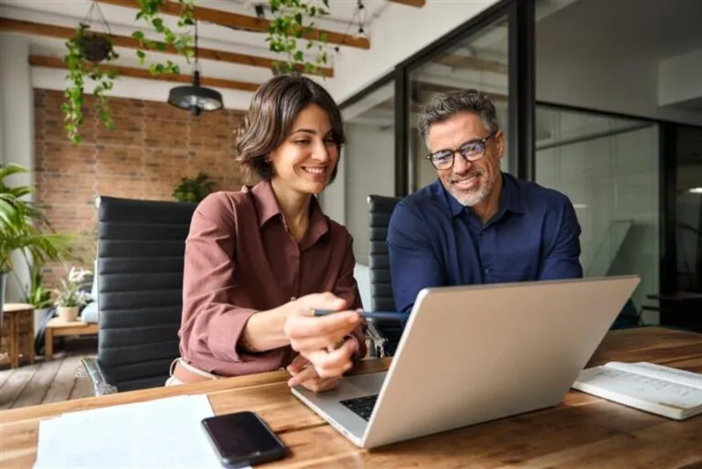 Best CHRO Programs From Wharton and Cambridge To Elevate Your HR Leadership | Finance |Emeritus 