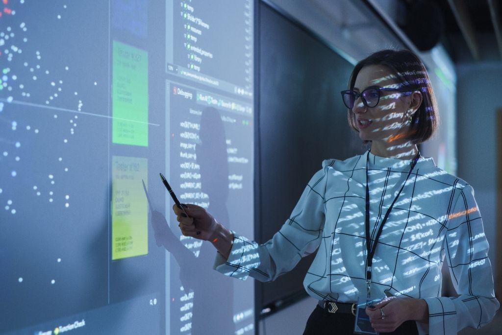 Transform Executive Leadership for the AI Age With the Michigan Chief AI Officer Program | AI and ML | Emeritus