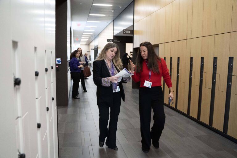 Kellogg Emerging C-Suite Executive Leadership Development Program Benefits | Online Business Management Course Kellogg Emerging C-Suite Executive Leadership Development Program Benefits | Online Business Management Course