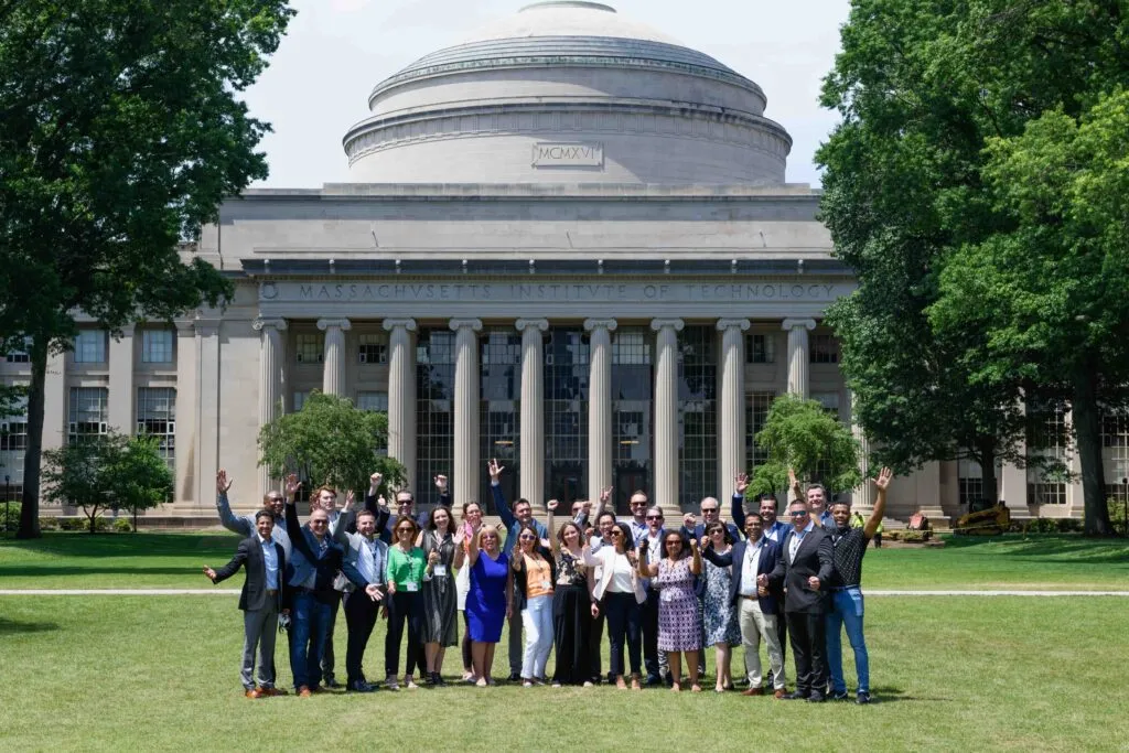 A glimpse of participants at the MIT COO program networking event