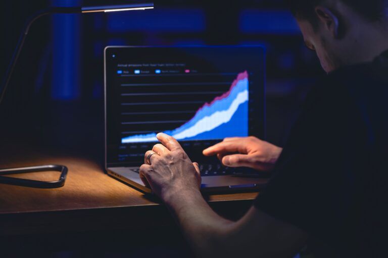 Descentralización financiera, DeFi, finanzas sin intermediarios | Online Finanzas Course
